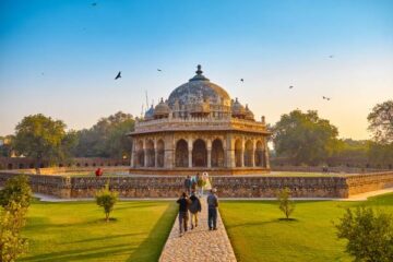 One Day Old & New Delhi Hidden Gems Tour by Car